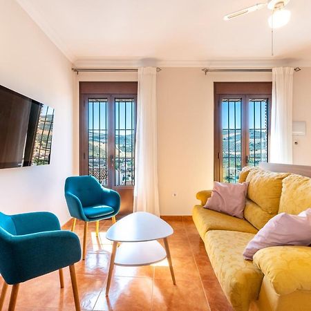 Casa Angelita Caminito Del Rey, Duplex Con Terraza En El Centro De Andalucia Guest House Valle de Abdalagis Luaran gambar