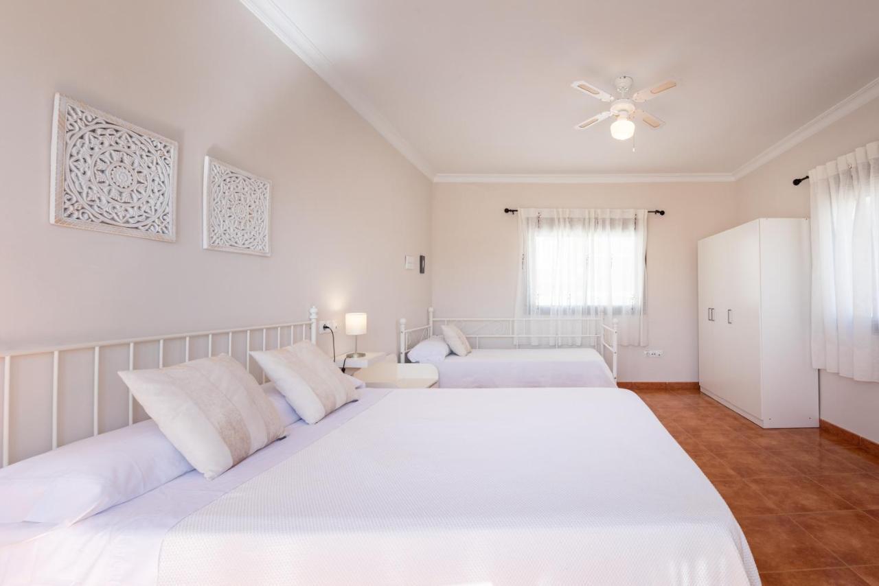 Casa Angelita Caminito Del Rey, Duplex Con Terraza En El Centro De Andalucia Guest House Valle de Abdalagis Luaran gambar