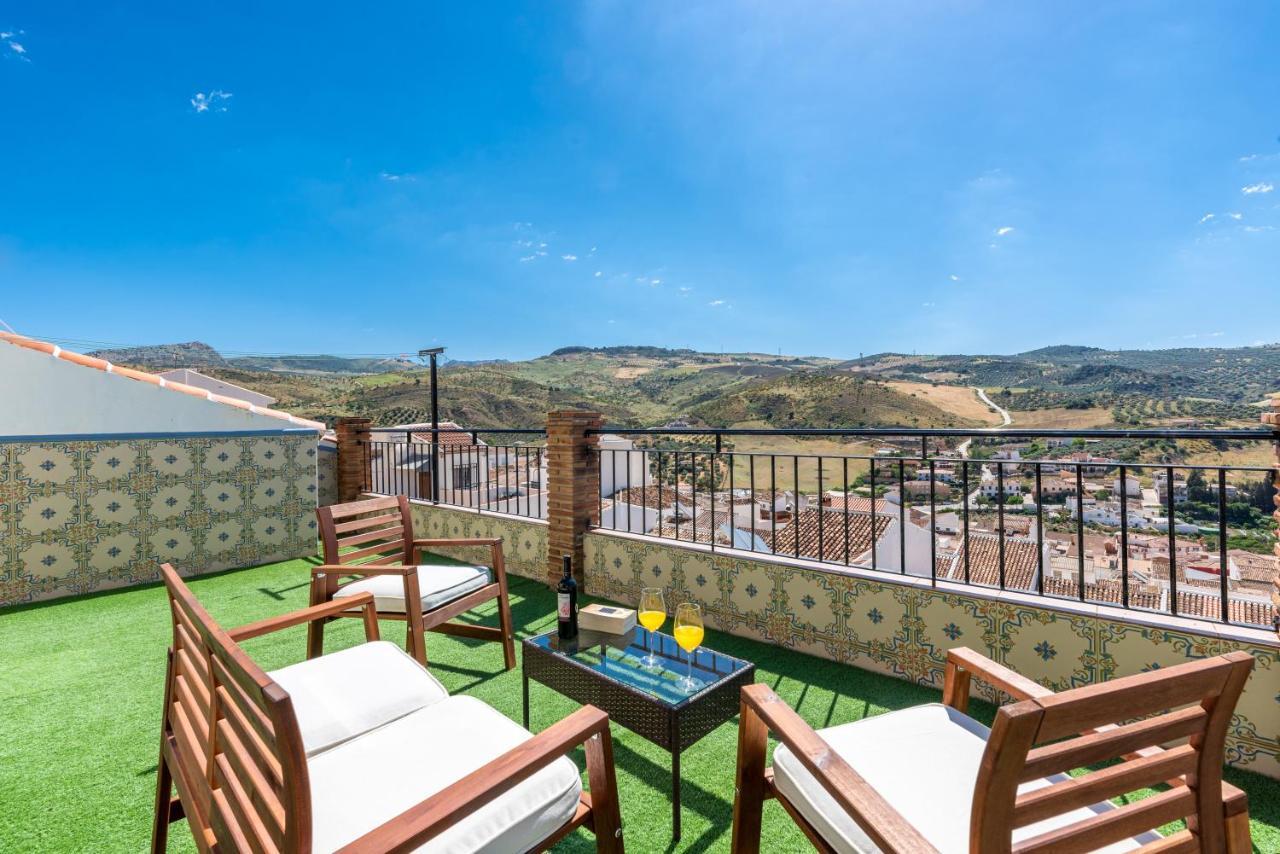 Casa Angelita Caminito Del Rey, Duplex Con Terraza En El Centro De Andalucia Guest House Valle de Abdalagis Luaran gambar