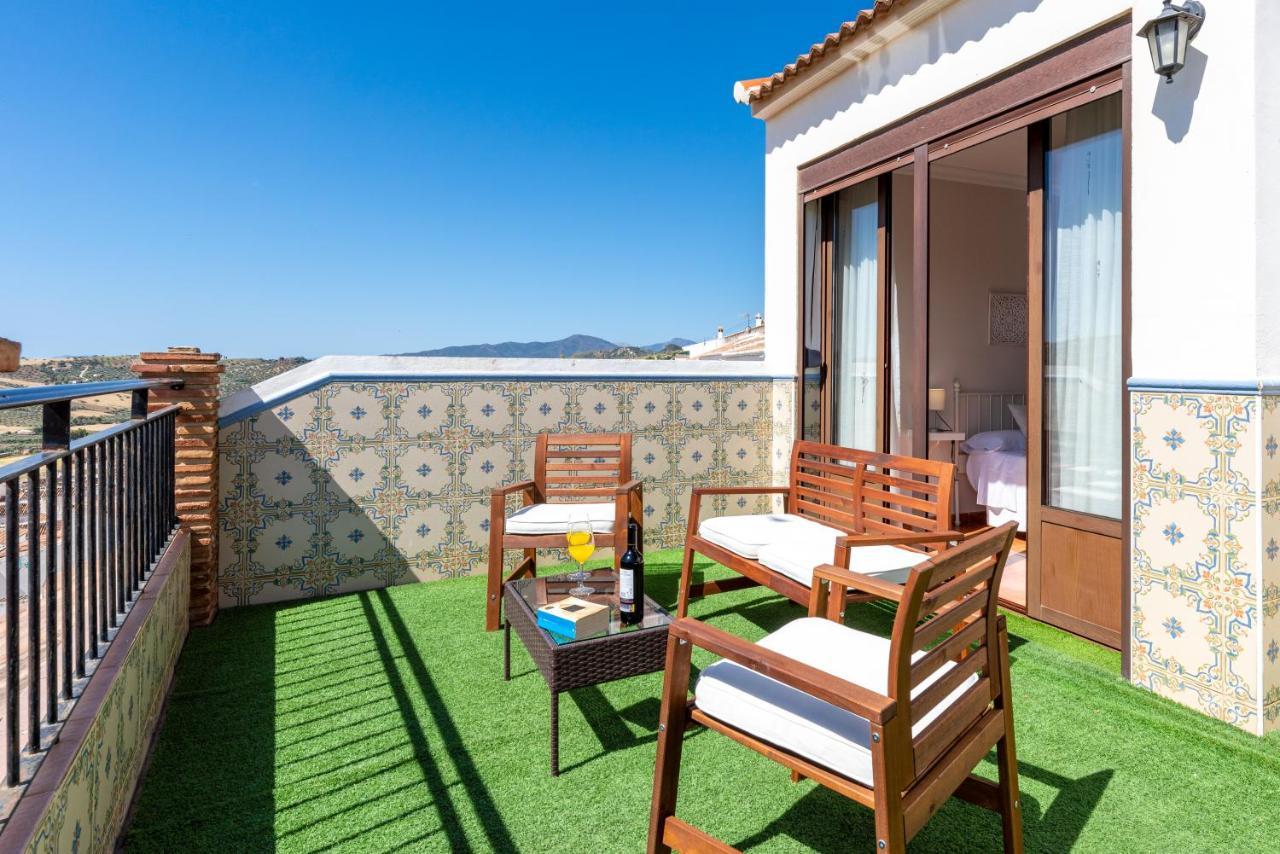 Casa Angelita Caminito Del Rey, Duplex Con Terraza En El Centro De Andalucia Guest House Valle de Abdalagis Luaran gambar
